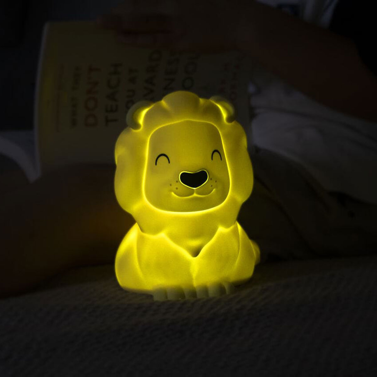 Soft rechargeable silicone night light - Lion