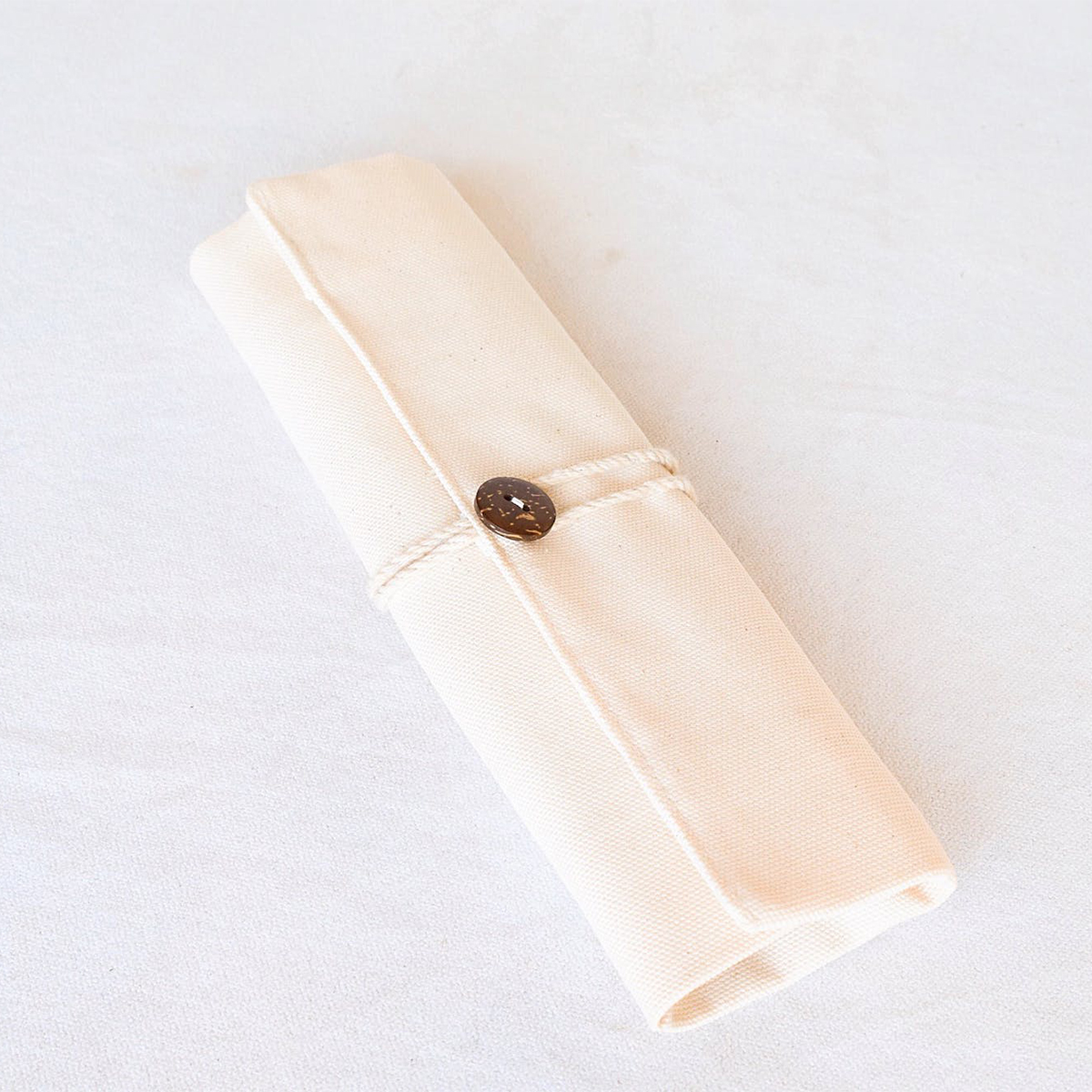 Bamboo cutlery set with organic cotton case